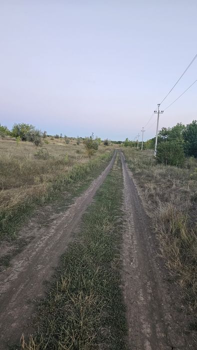 Продам земельну ділянку з фундаментом Черняхівка