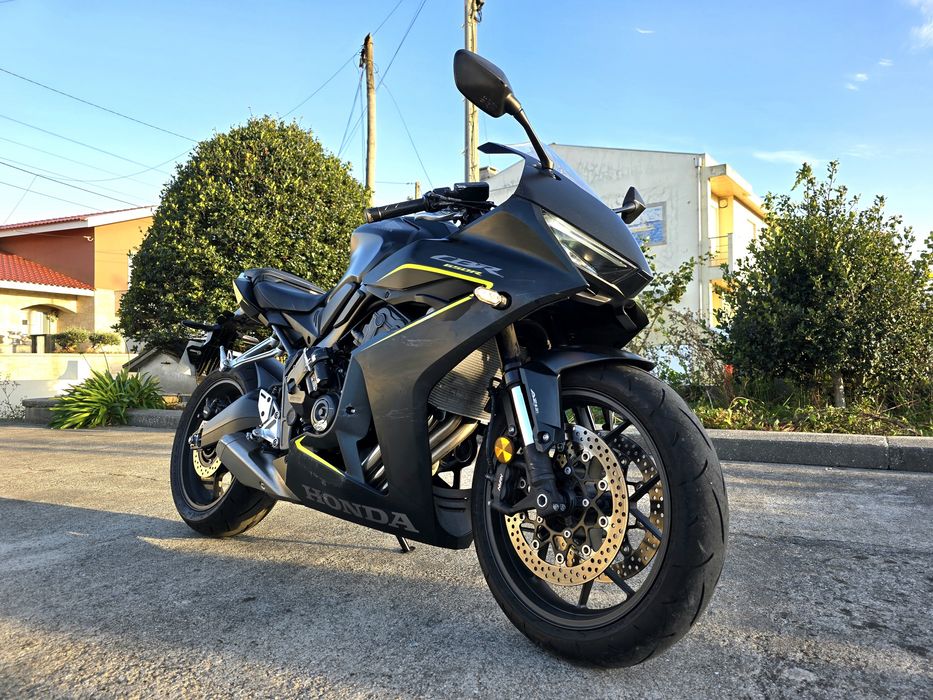 Honda CBR650R 2026/04 Nacional 1444km