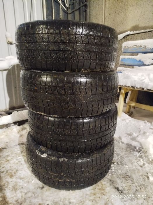 Резина зімня 225 55 16