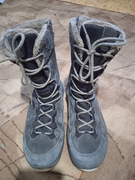 Ботинки жіночі зимові LOWA