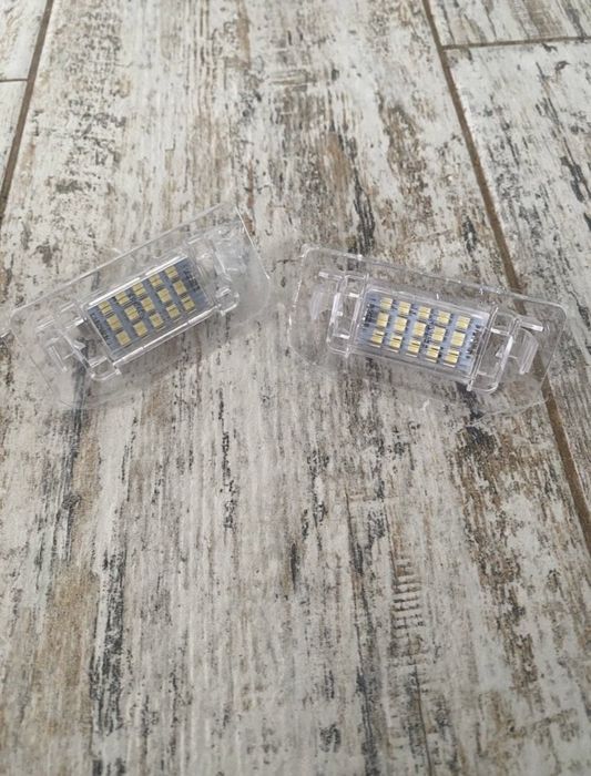 подсветка номера Mercedes Benz B-Class W242 W246вантажівок