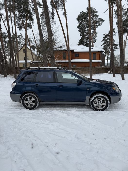 Mitsubishi Outlander 2.0 газ/бензин 4*4 механика 2007 года