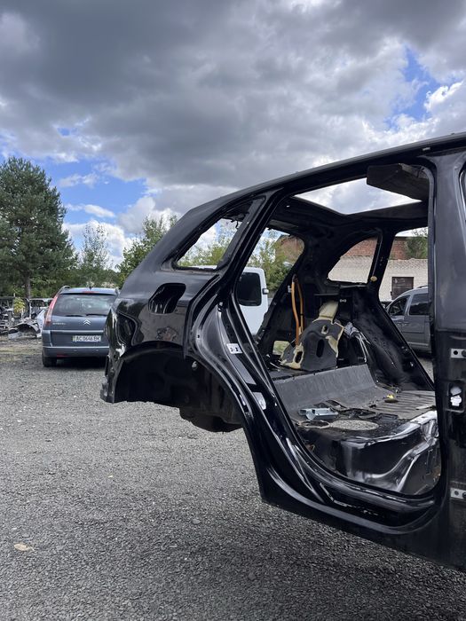 Кузов четвертина четверть Audi Q5 8R0 крило ланджерон поріг полка