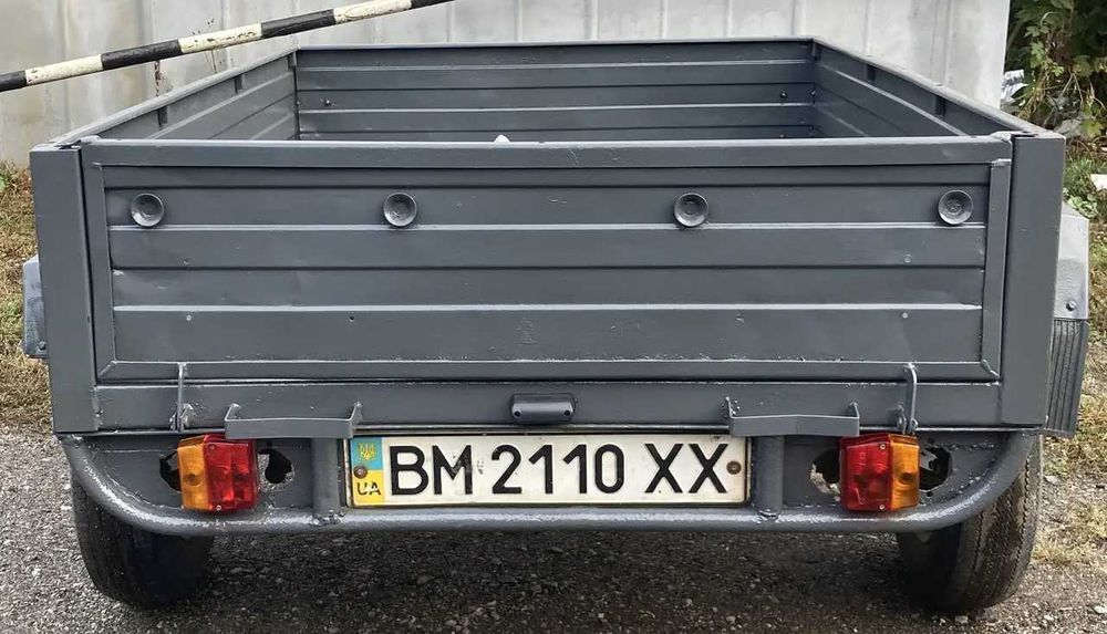 Причіп автомобільний розмір по бортах 1700 на 1240 на 300мм