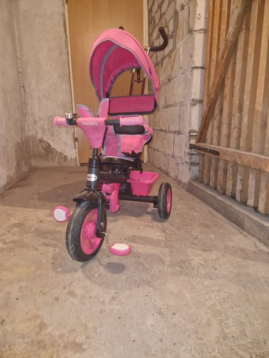 Roweryk trójkołowy różowy