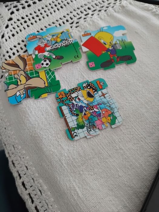 Cromos looney tunes matutano