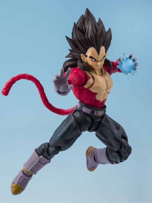 Vegeta SSJ4 Dragon Bal GT da Sh Figuarts BANDAI