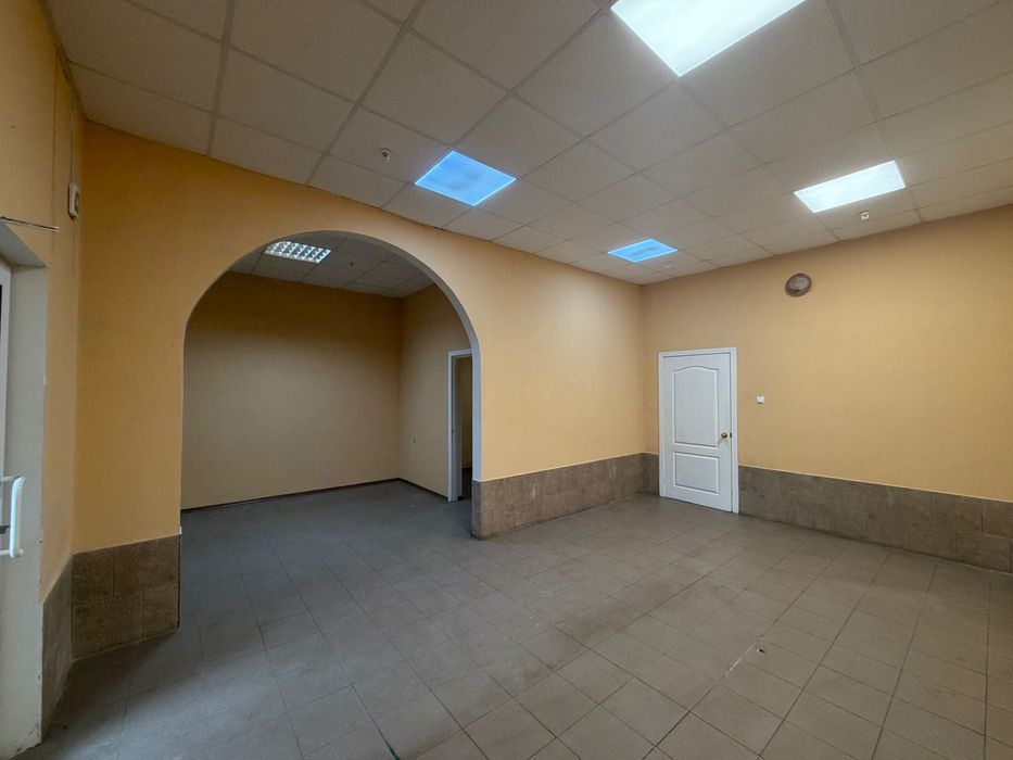 Здам приміщення в оренду Центр ринку Подільськ 57,3 м.кв.