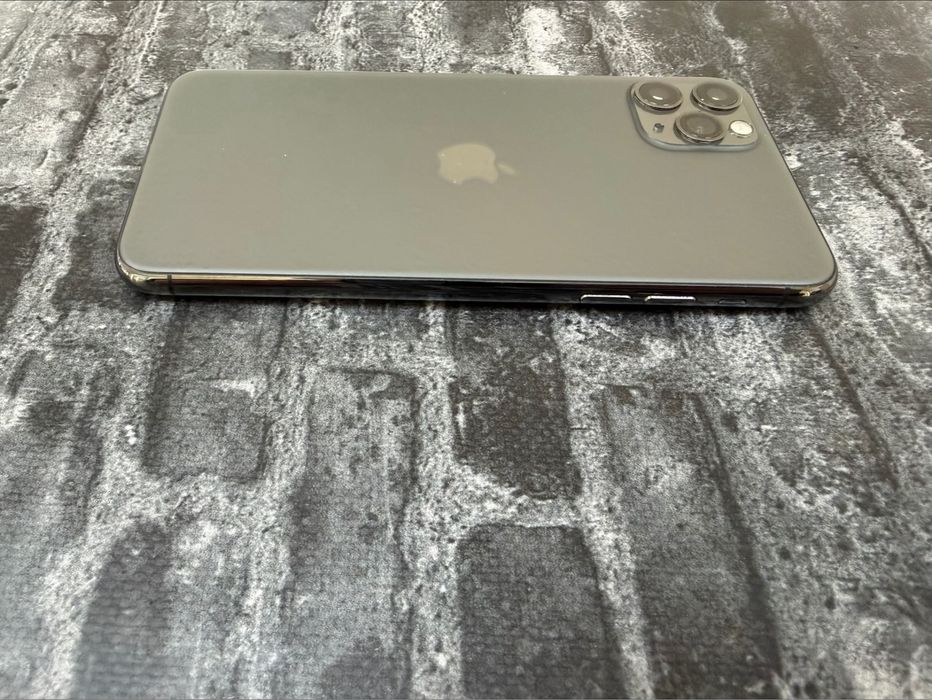 Iphone 11 Pro Max 256gb neverlock Space Gray 180$