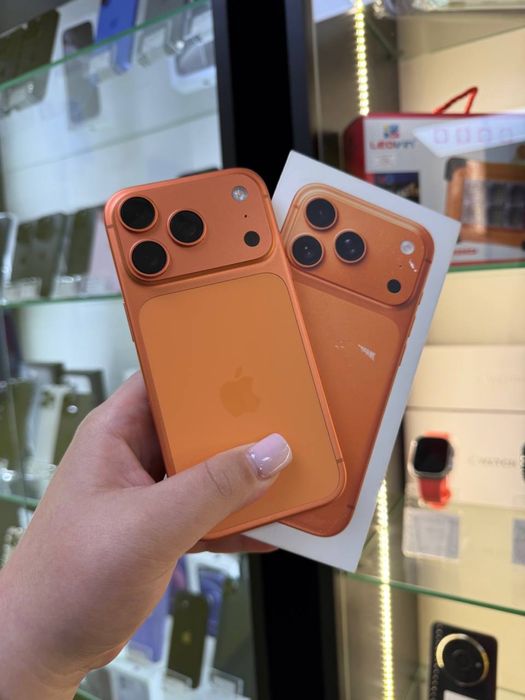 Apple Iphone 17pro 256gb orange фізична сім карта