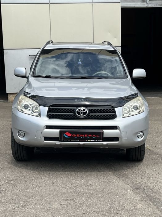 Продам Toyota Rav4