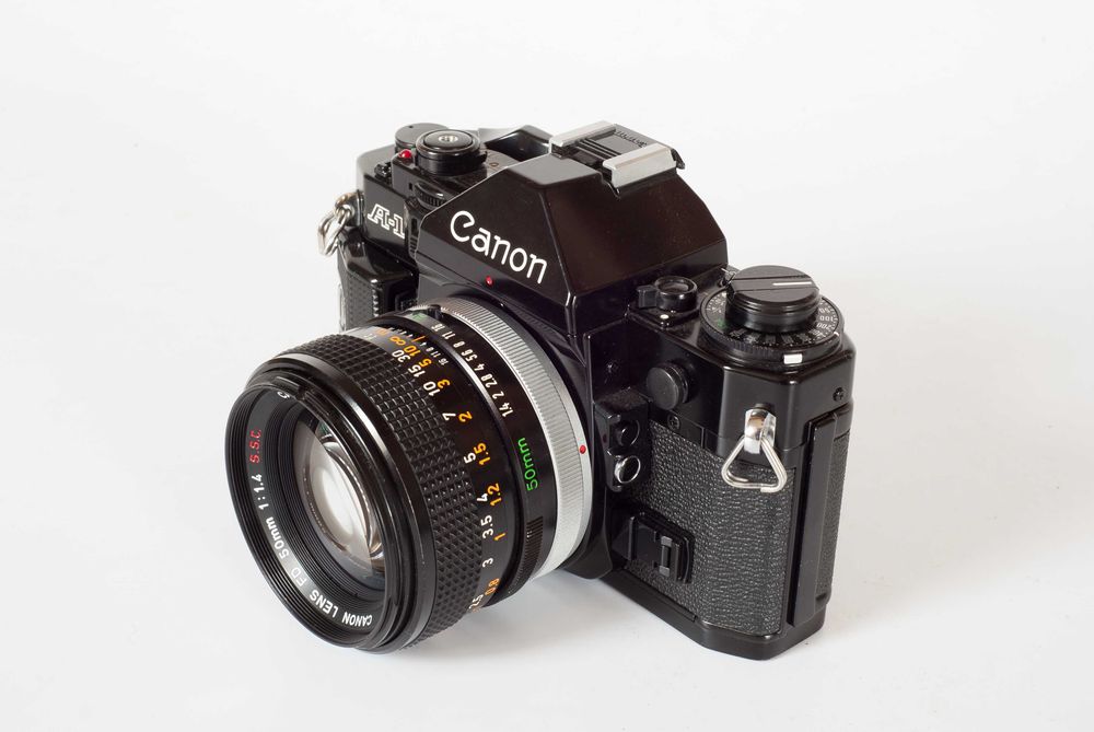 Canon A-1 + Canon 50 mm 1.4 FD