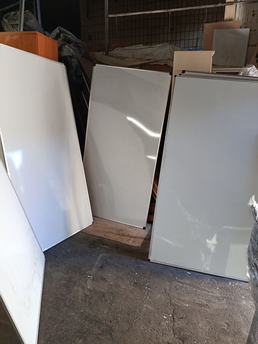 Магнітна маркерна дошка.