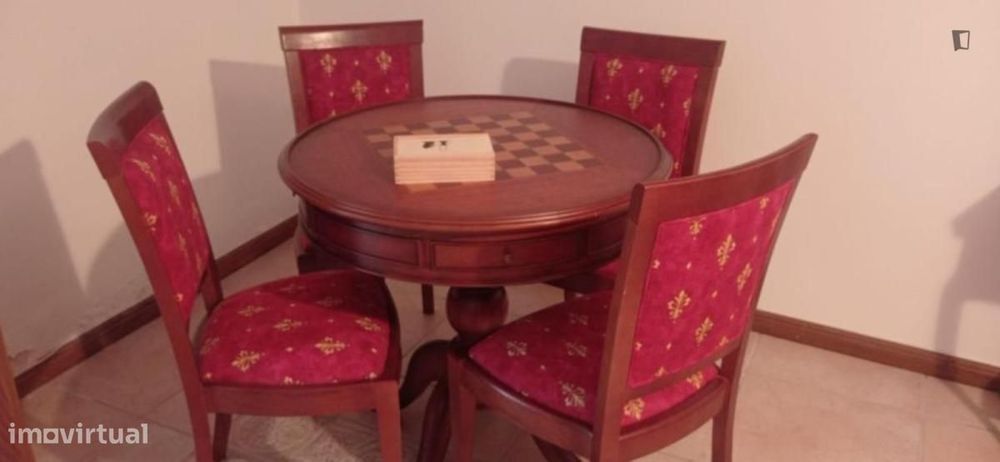 Casa com 3 quartos - localizado em Braganca