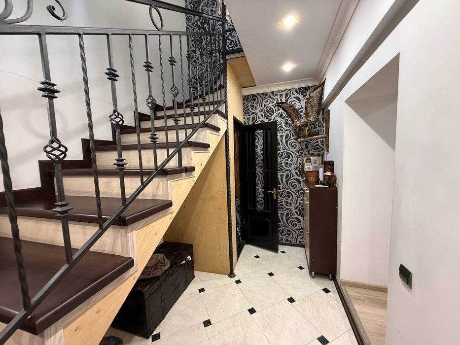 Сдам 2 этажный дом в Сухом лимане, газ, солнечные панели