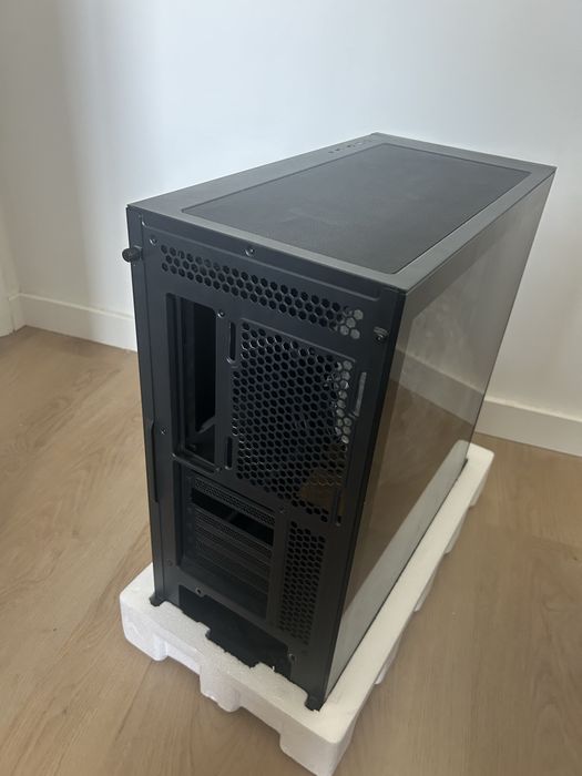 Caixa PC Gaming Lian Li Lancool 215 Preta Vidro Temperado e Cooler T Force Siren