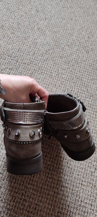 Botki 38 szaro srebrne niskie