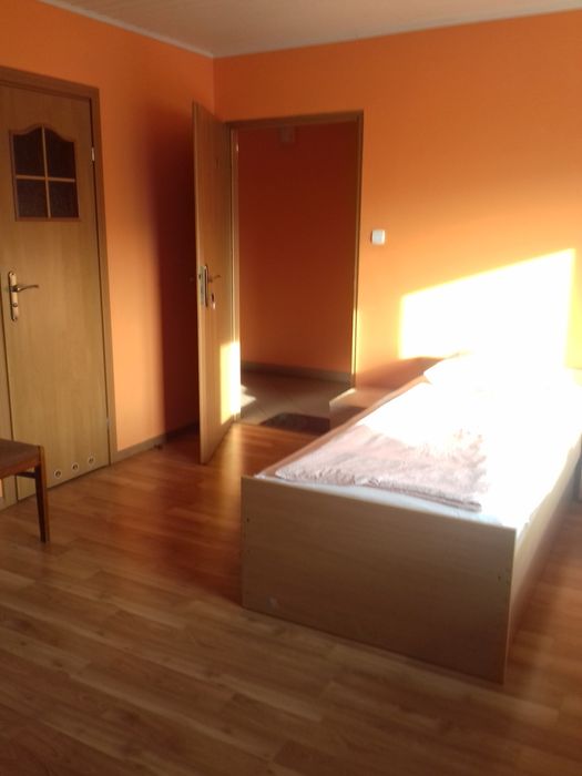 Noclegi-pokoje pracownicze