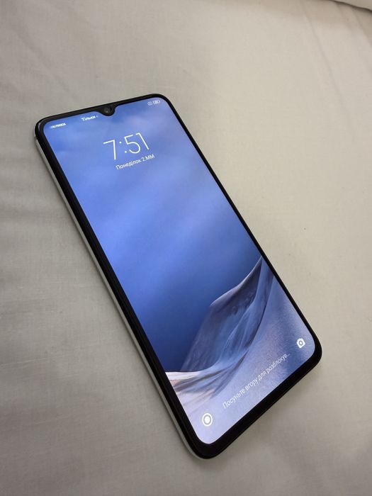 Xiaomi Mi 9 lite 6/64 Gb