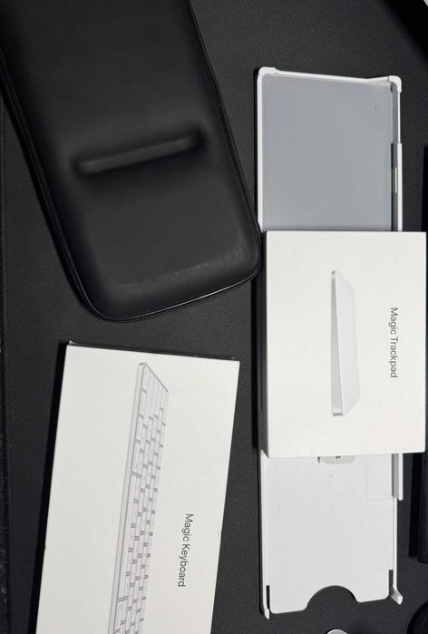 Apple Magic Keyboard + Magic Trackpad + Estojo Hermitshell