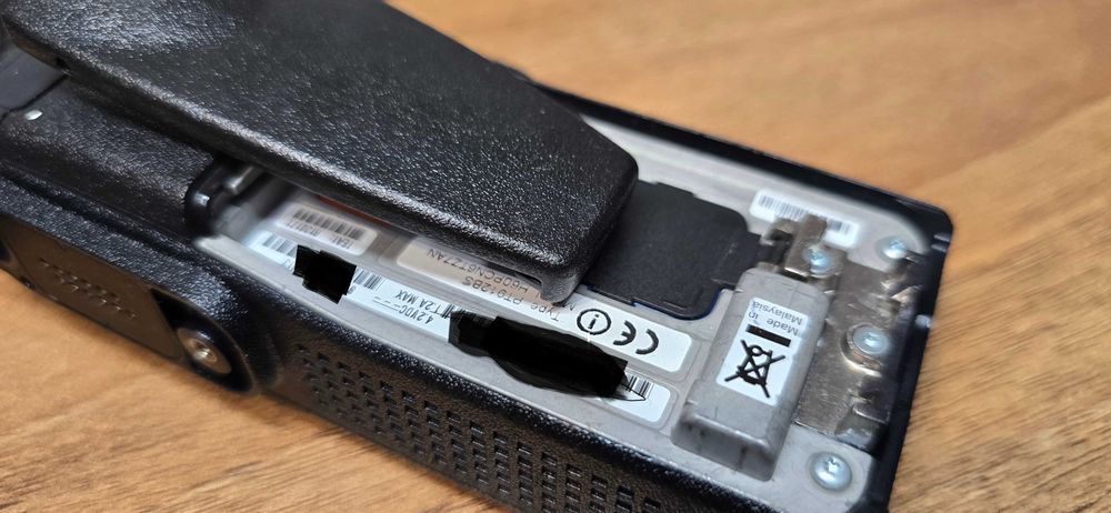 Motorola MTP850s Tetra 380-440 Mhz Komplet z ładowarką i mikrofonem