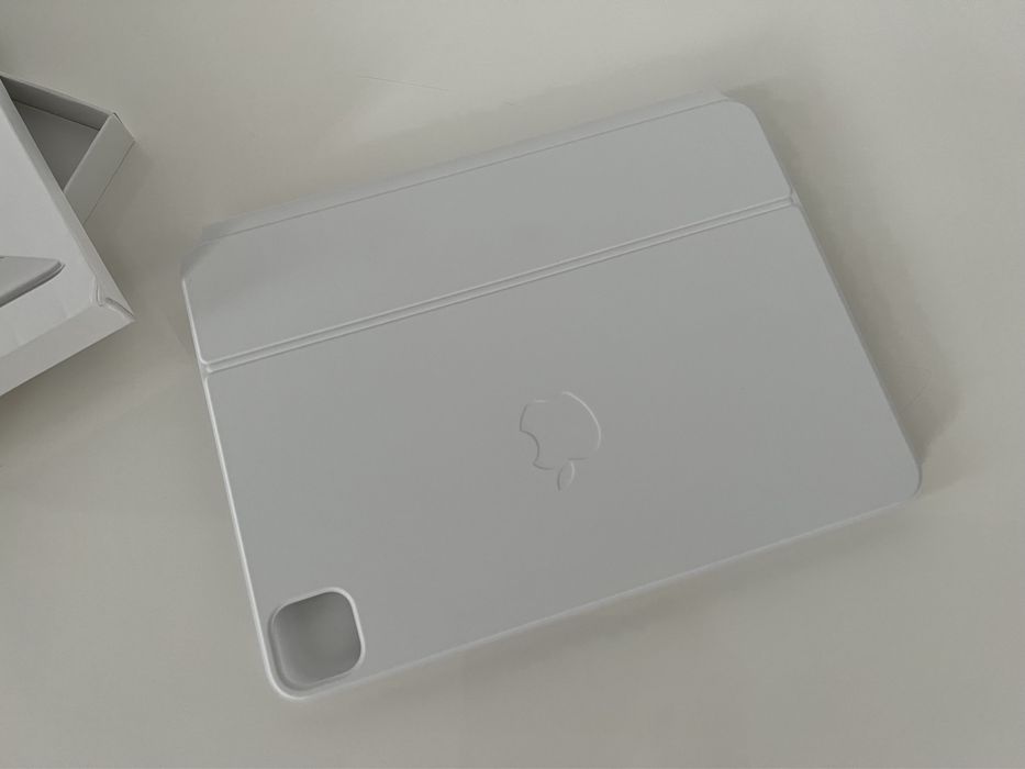 Apple Magic Keyboard white (MJQJ3) для iPad Air 10,9” iPad Pro 11”