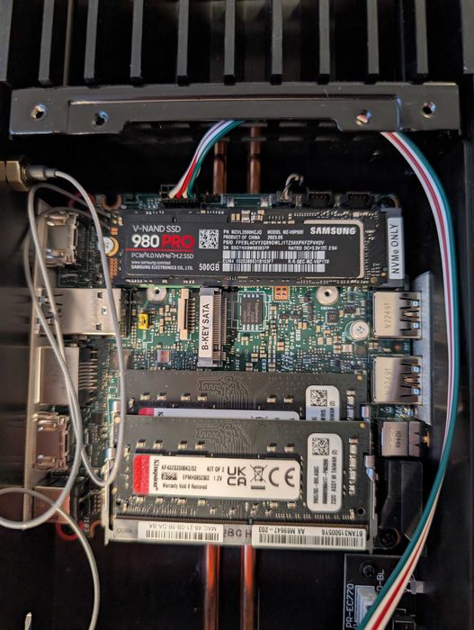 Intel NUC 13 Pro (i5-1340P) - bezgłośny serwer domowy / mini PC