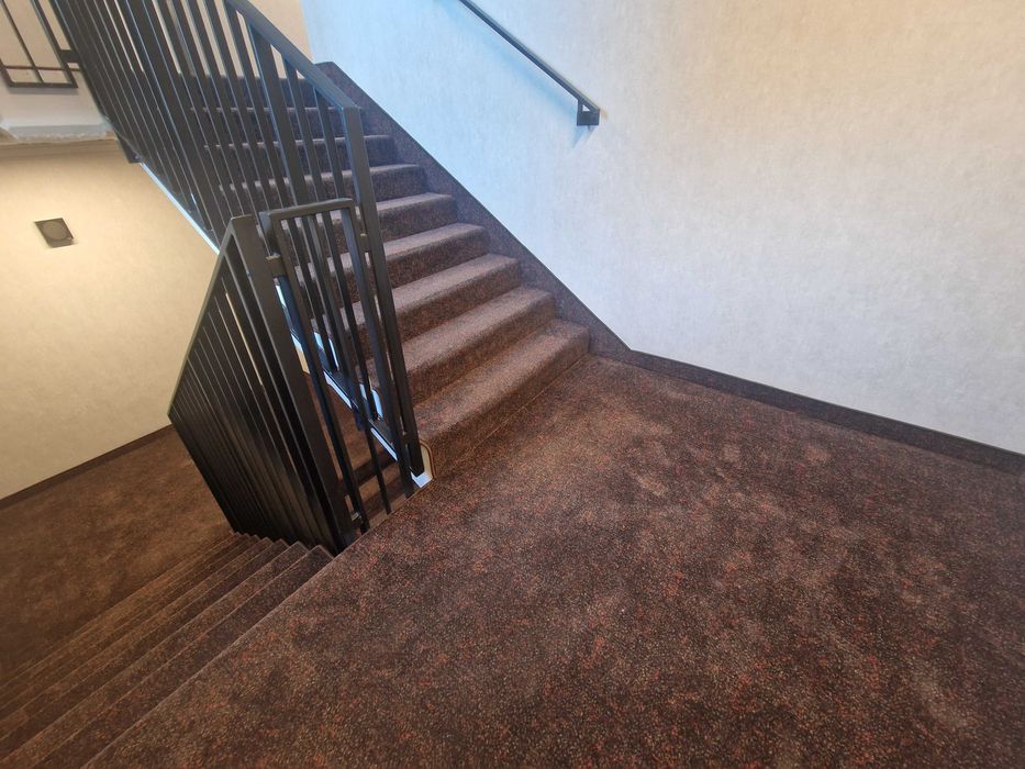 Montaż i sprzedaż wykładzin obiektowych
 PCV , Dywanowych,Płytek,LVT