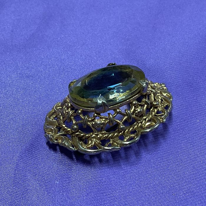 Broche peça vintage 5 cm pedra azul ,castanho