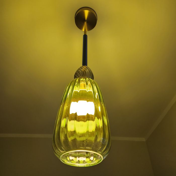 Lampa wiszaca, szklana, zielona