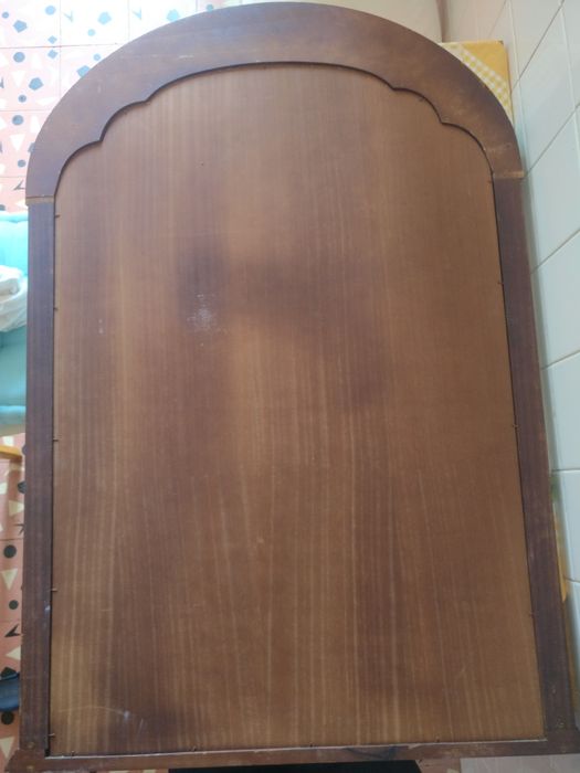 Um espelho antigo para venda