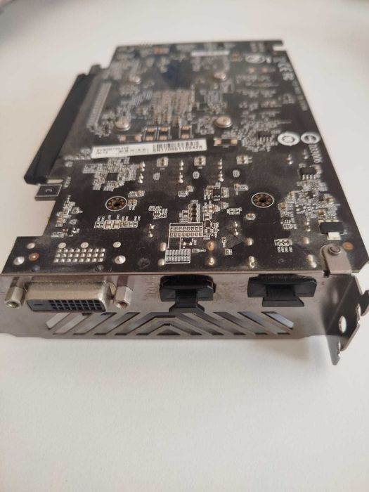 Placa gráfica Gigabyte Ultra Durable 2 GV-N105TD5-4GD Geforce Gtx 1050 Ti