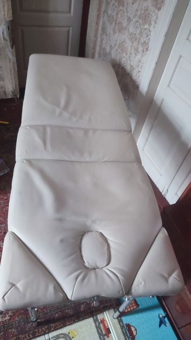 Продам масажний стіл