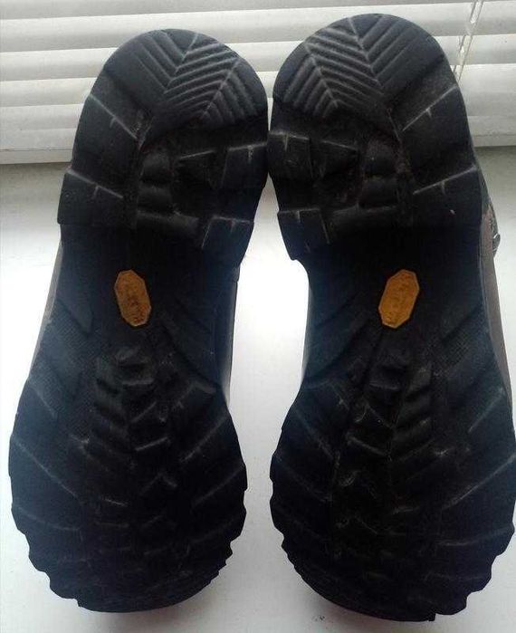 26,5 см. трекинговые кожаные ботинки lowa gore-tex. оригинал.