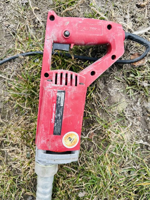 Глибинний вібратор для бетону