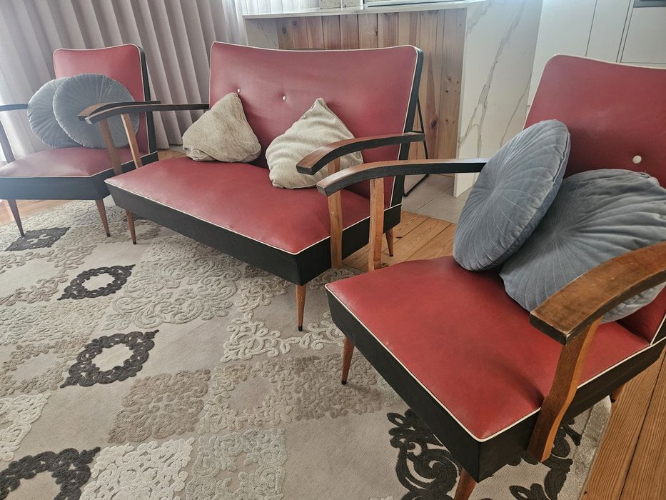 Conjunto Sofas + mesa