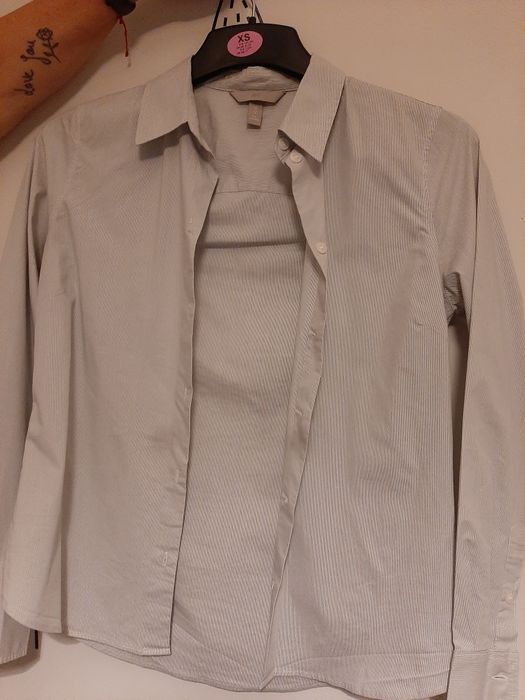 Vendo várias peças de roupa