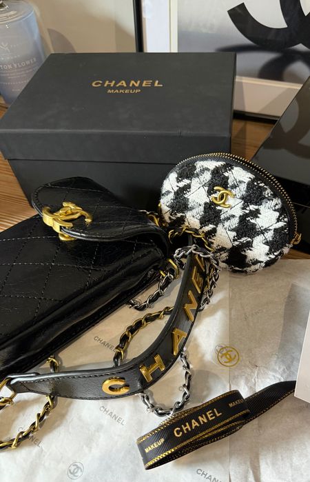 Torebka na ramię CHANEL Make-up