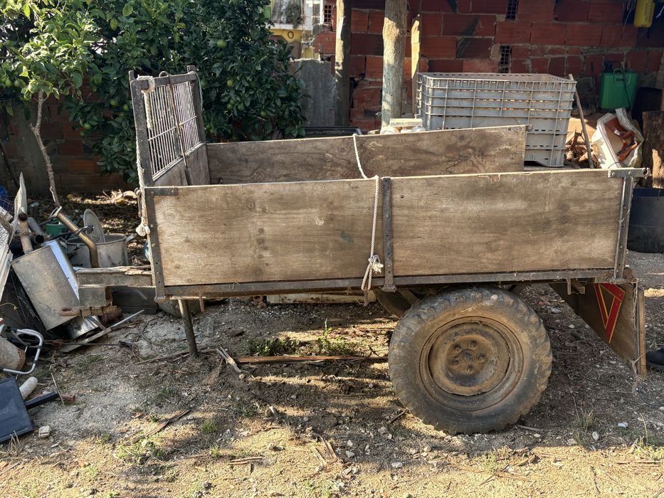 Reboque agricula