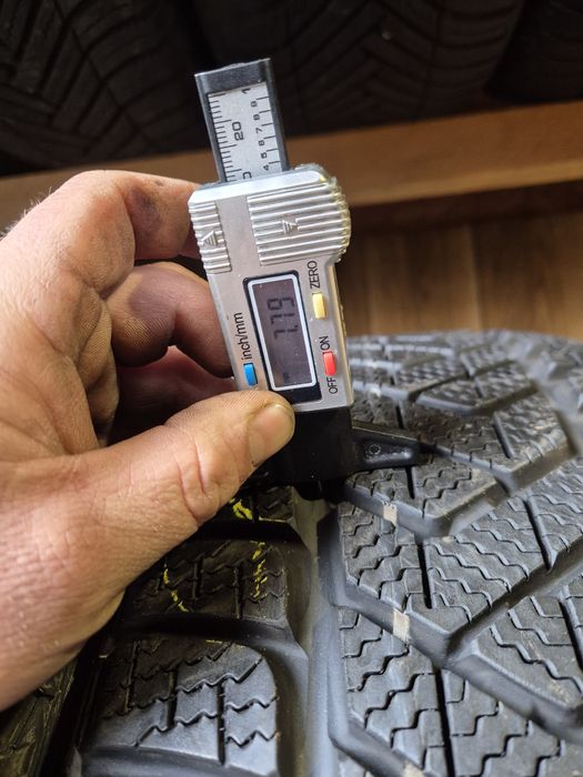 215/50/19 Pirelli komplet zima 7,7mm 20r