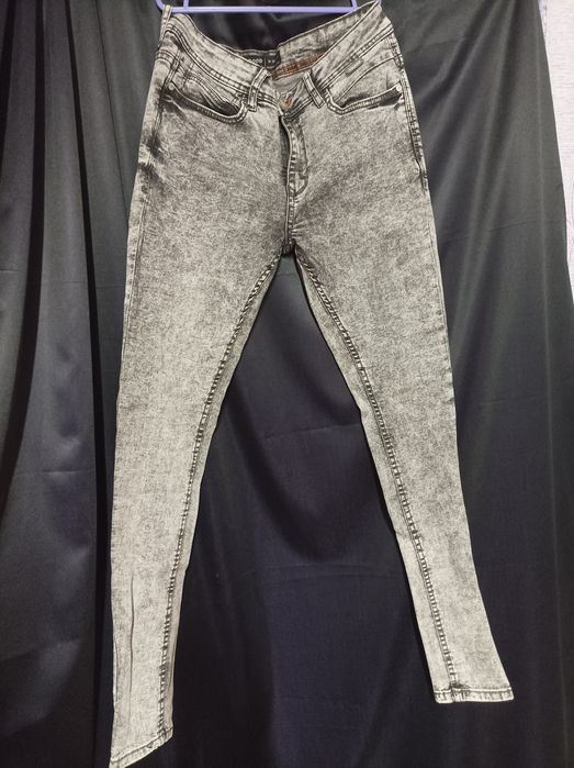 Чоловічі джинси CROPP | W30 L32 | Super Skinny

Продам стильні чоловіч