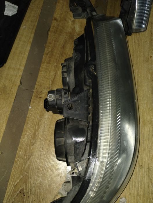 Lampy Renault laguna 2