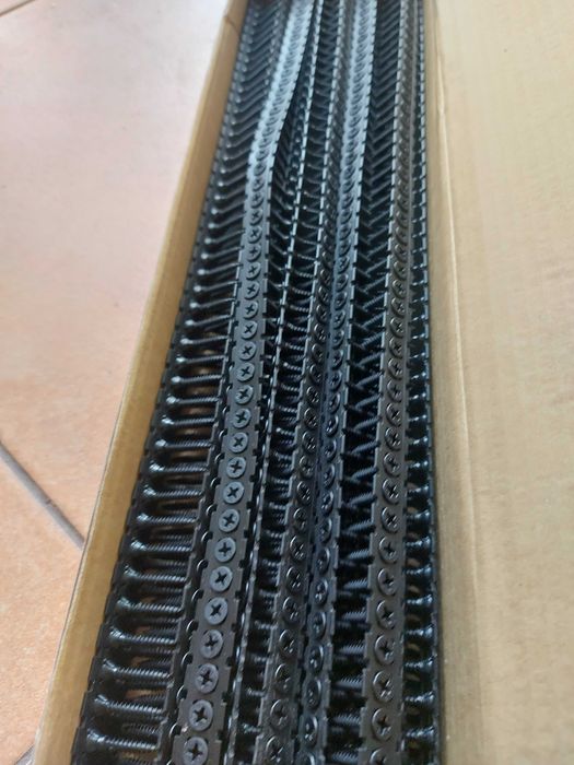 Шурупы DeWALT в лентах DWF4000250 3,5*25mm под гипсокартон