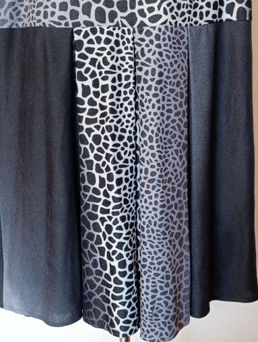 Wełniano - angorowa spódnica r.40/42 Juma mix wzorów.