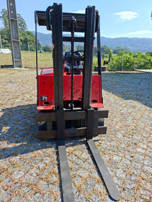 Empilhador linde 1.5T a gás