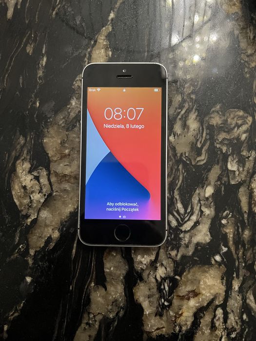 iPhone SE 32GB sprawny dotyk ok bateria ok do uzytku
