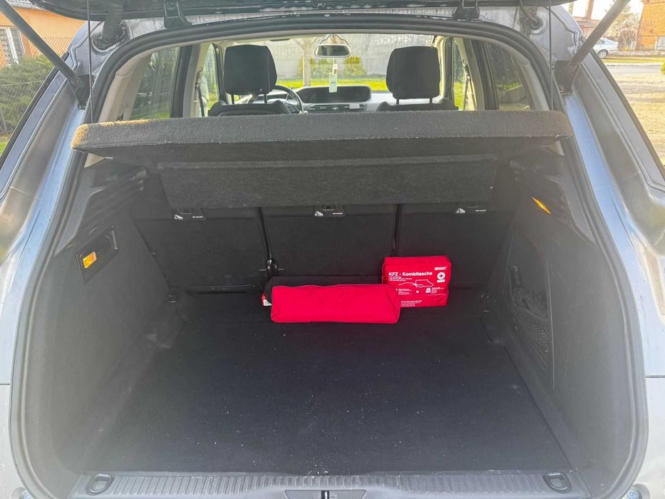 Sprzadam samochód citroen c4 picasso