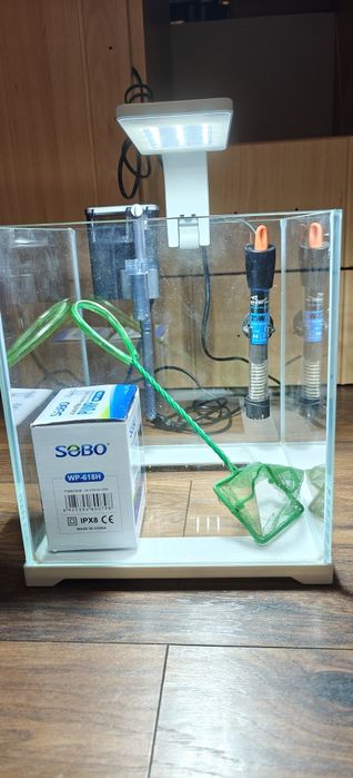 Zestaw, Akwarium kostka  optiwhite robiona na wymiar  25x25x28