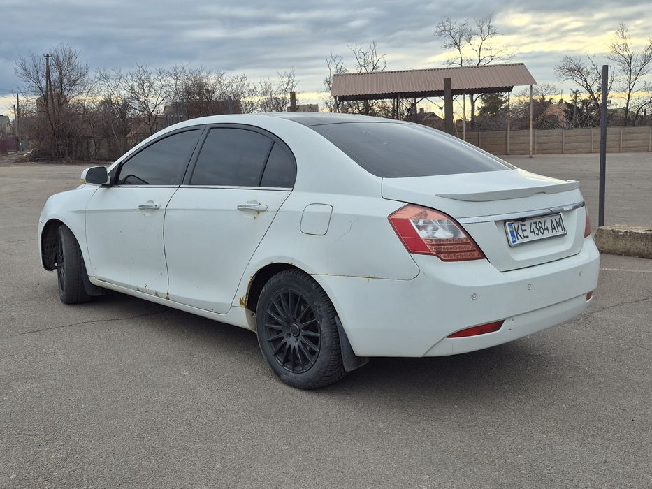 GEELY emgrand ec7 газ. Бен. ОБМЕН на  Trafic Vivaro