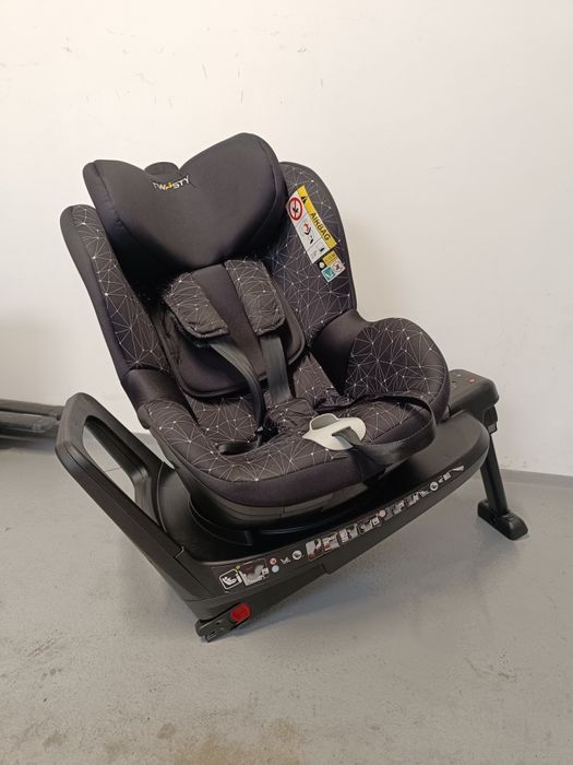 Fotelik samochodowy Twisty I-size ISO fix.